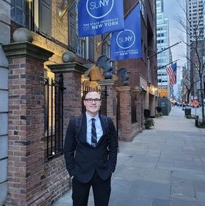 Meet your Posher, Seth